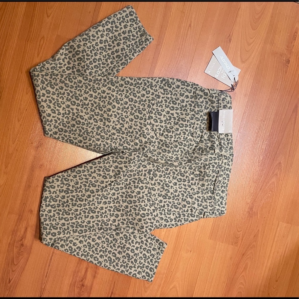 NYDJ NWT Leopard printed Jeans size 4